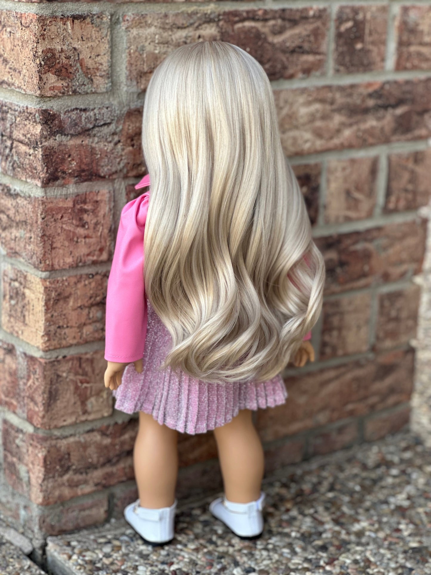 Lavish “Cashmere Crème” Lightly Curled