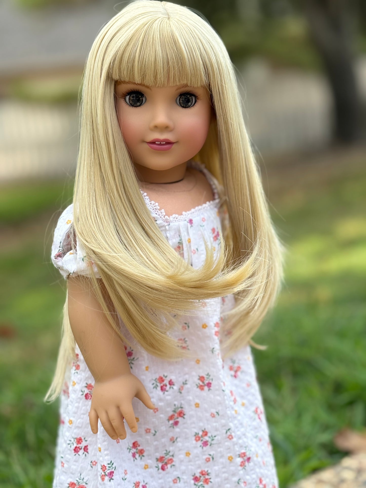 Lavish “Daisy Charm” Bangs