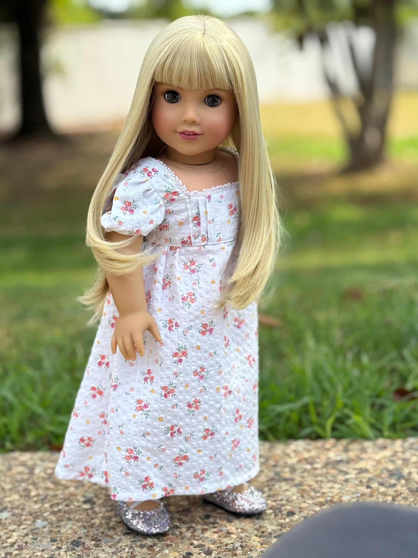 Lavish “Daisy Charm” Bangs