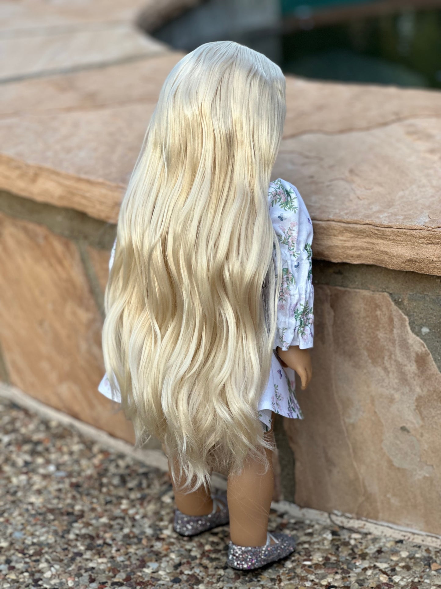 Lavish “Blonde Elegance” Long