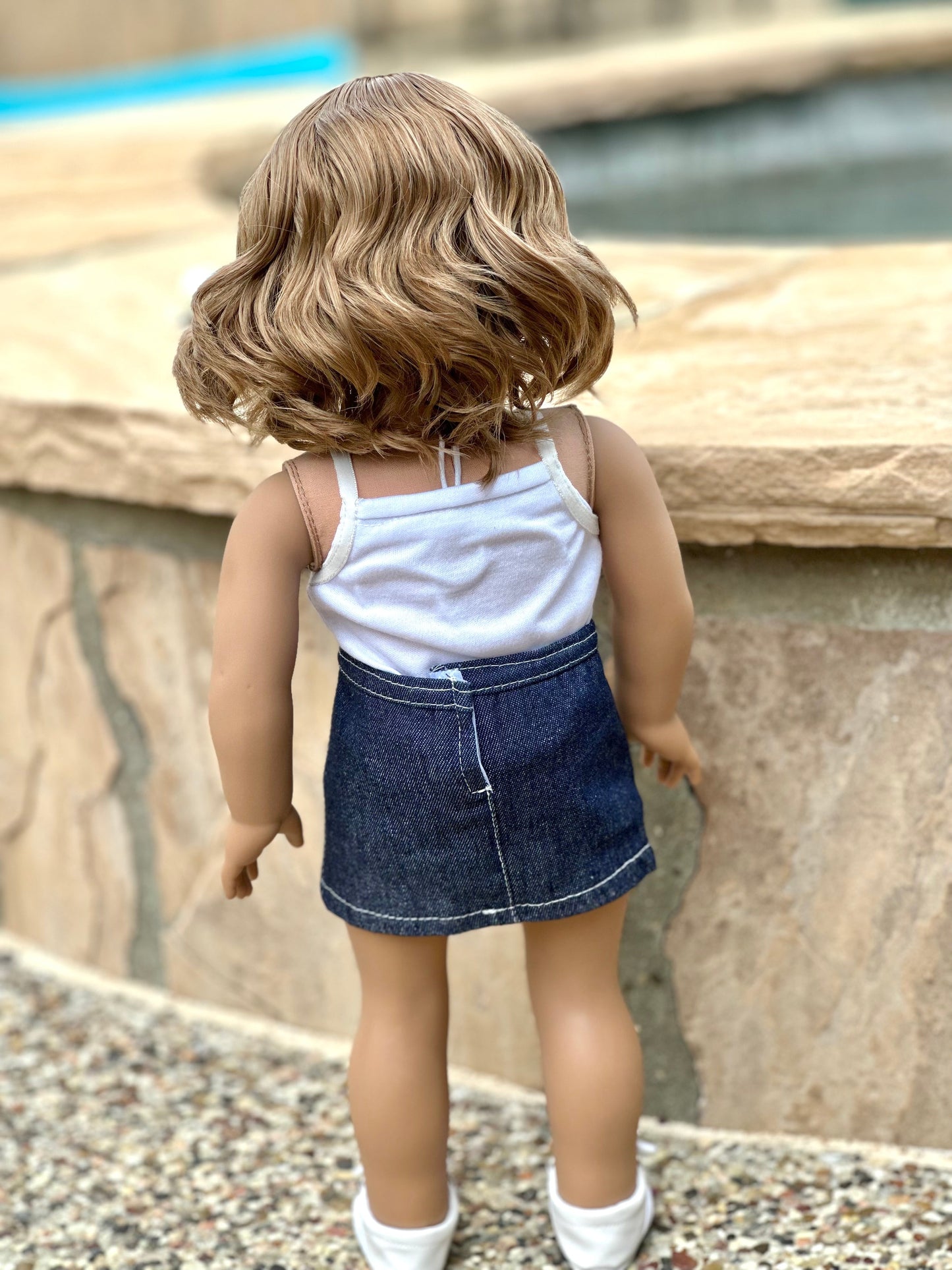 Lavish “Hickory & Honey” Short & Wavy