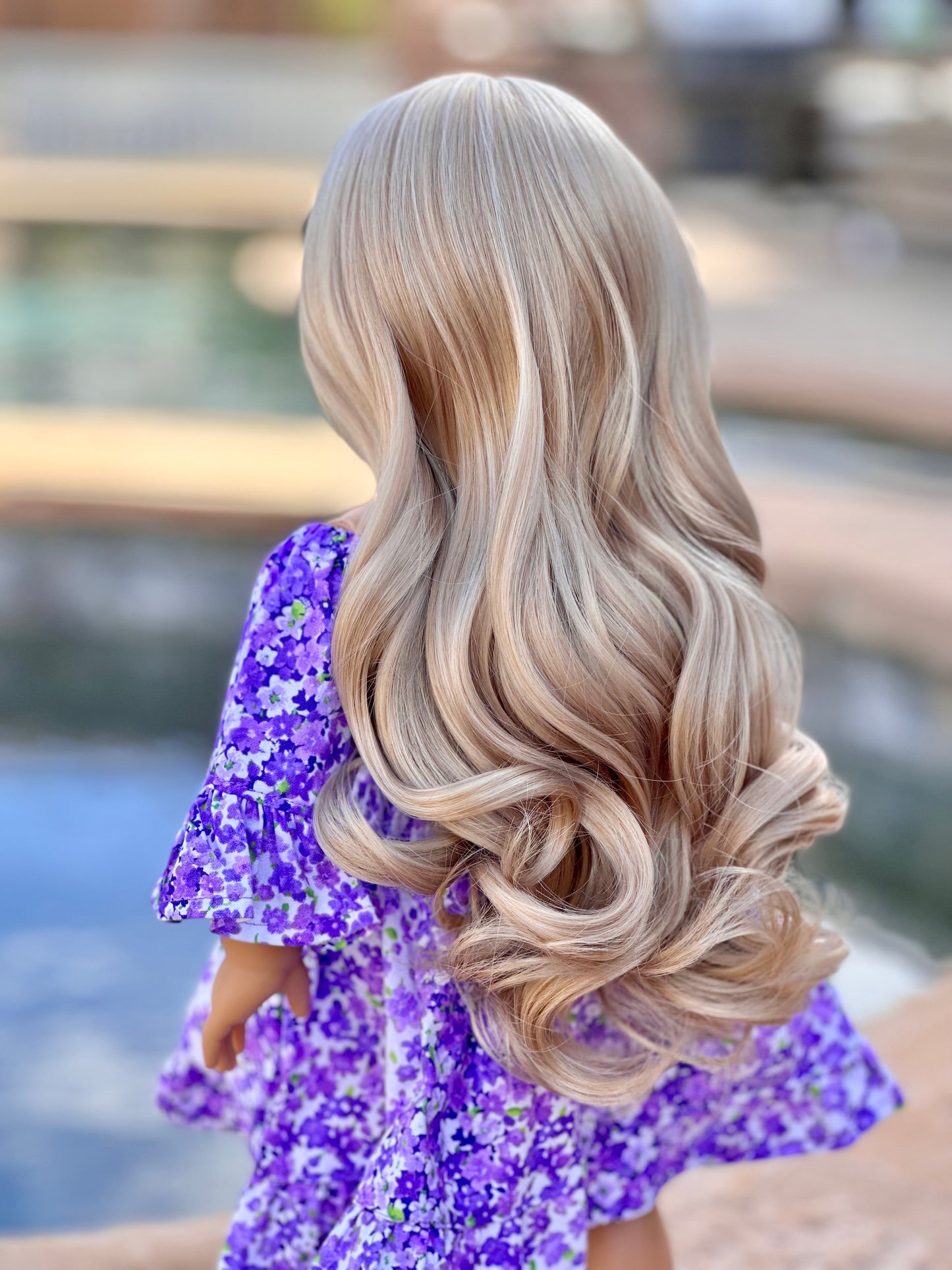 Lavish “Cashmere Crème Beauty”