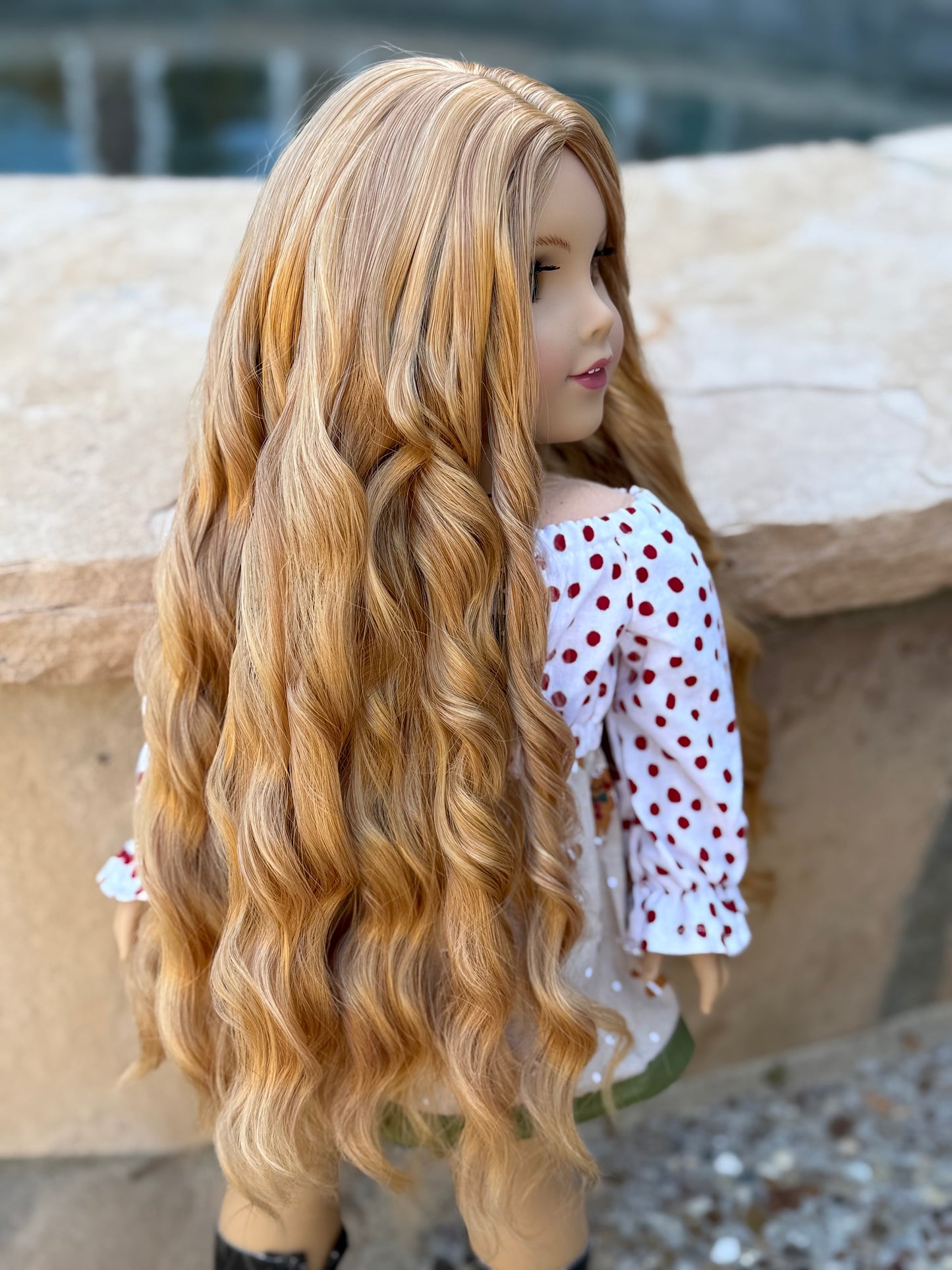 Lavish “Amber Glow” Spiral Waves