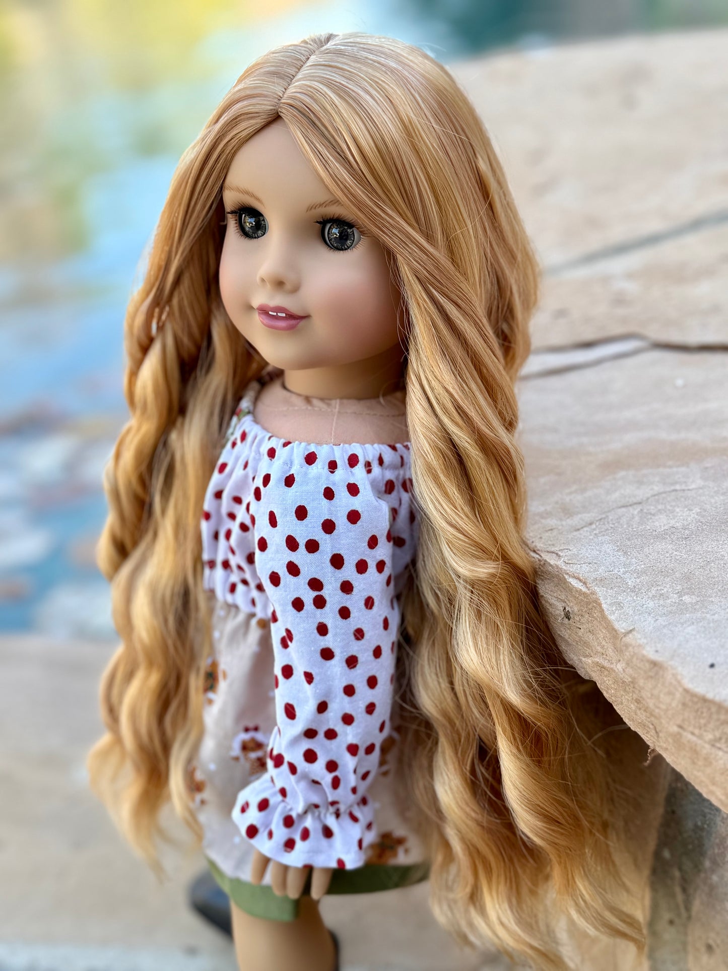 Lavish “Amber Glow” Spiral Waves