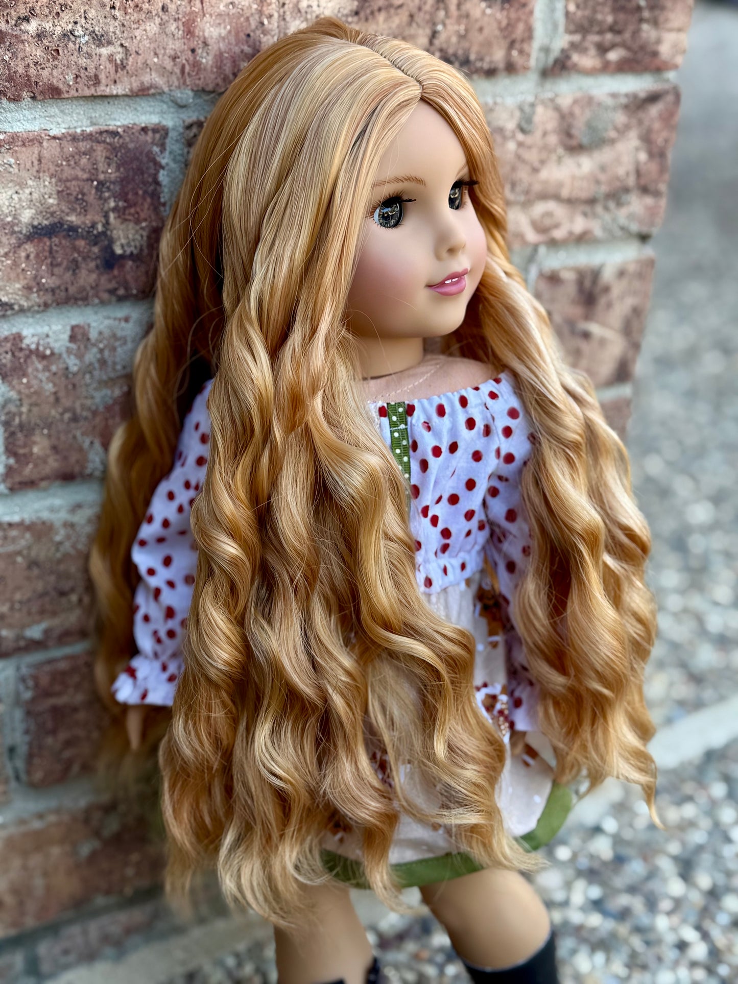 Lavish “Amber Glow” Spiral Waves