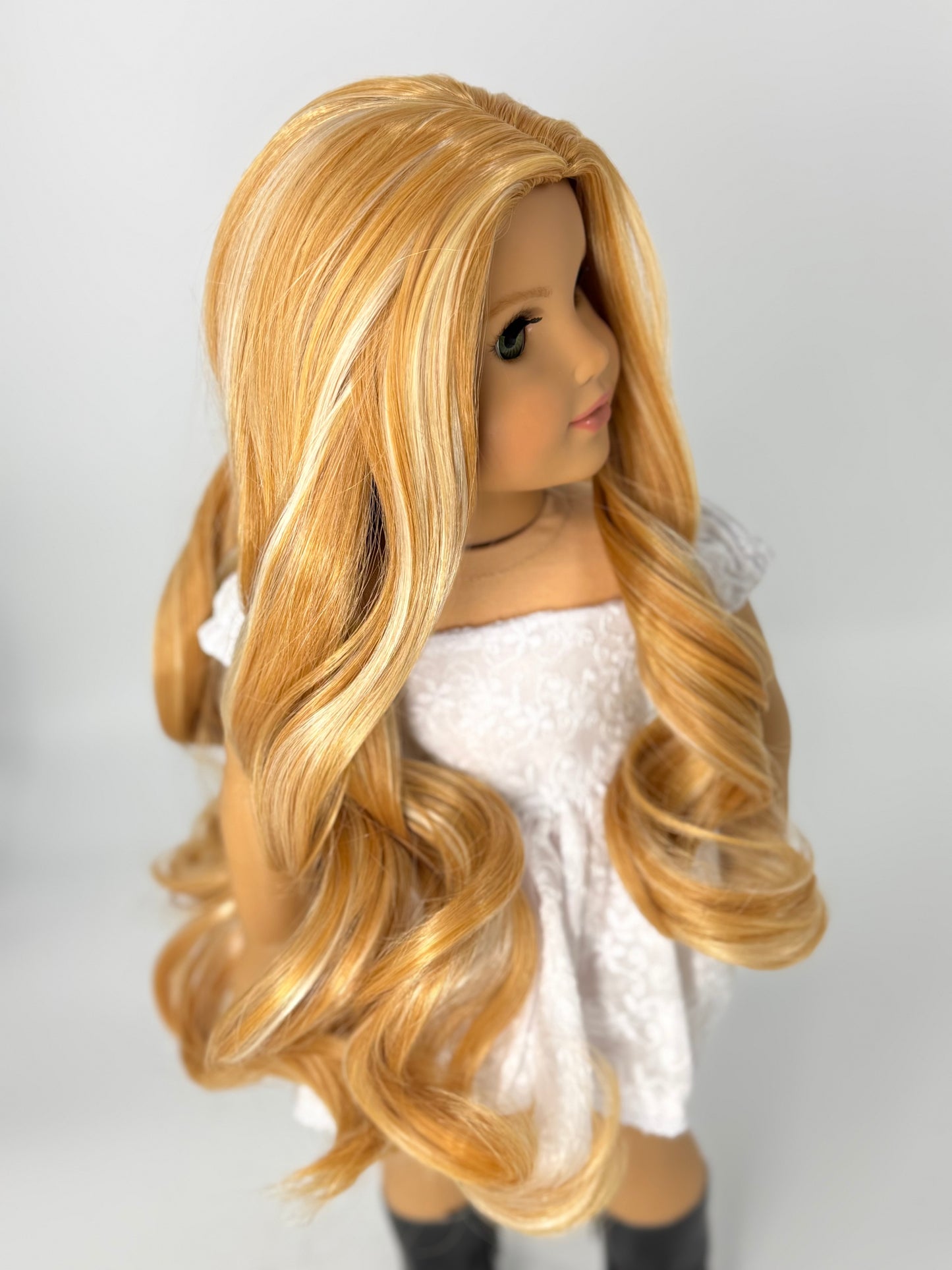 CHIC “Amber Lace”