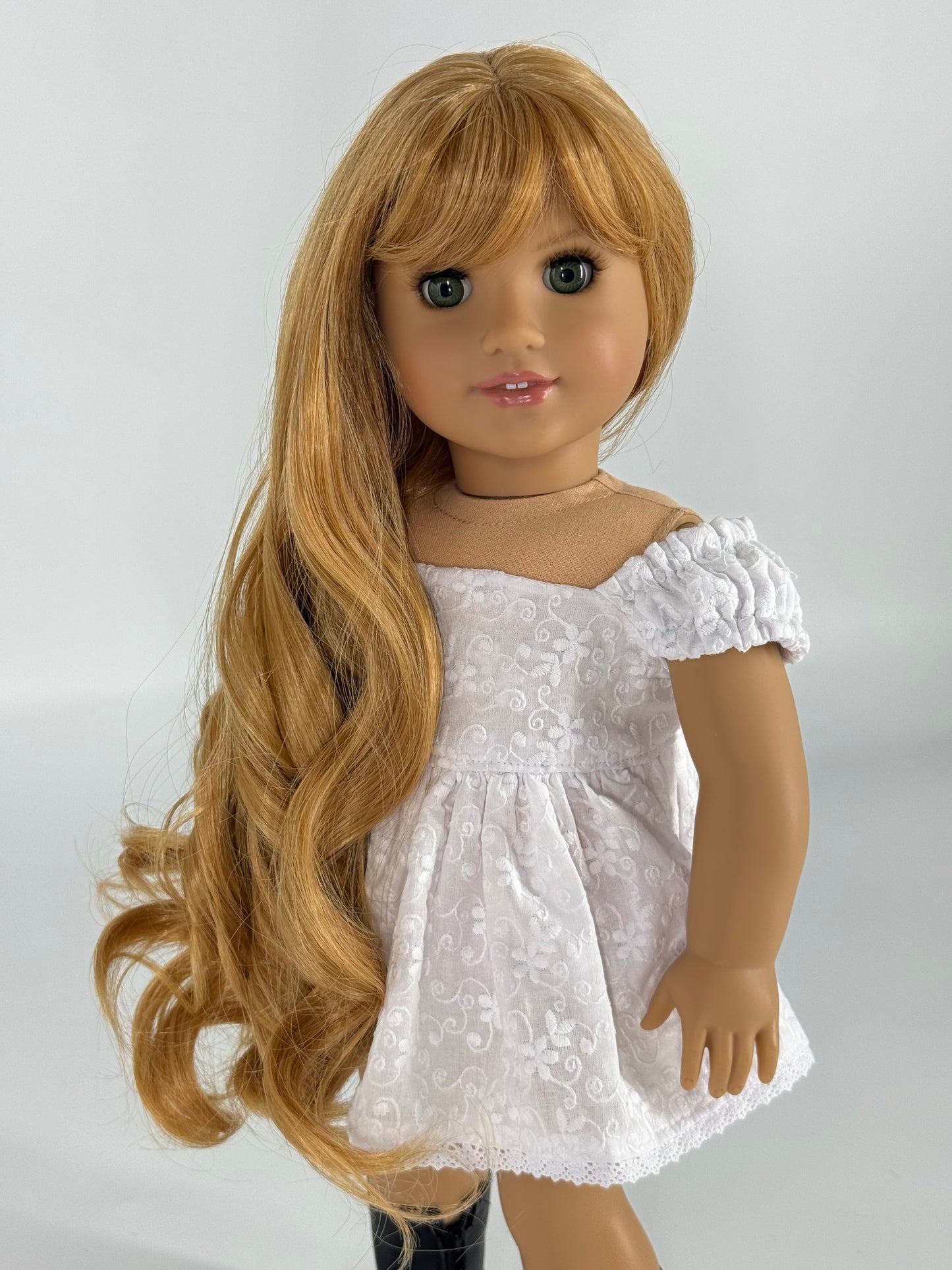 CHIC “Amber Glow” Bangs