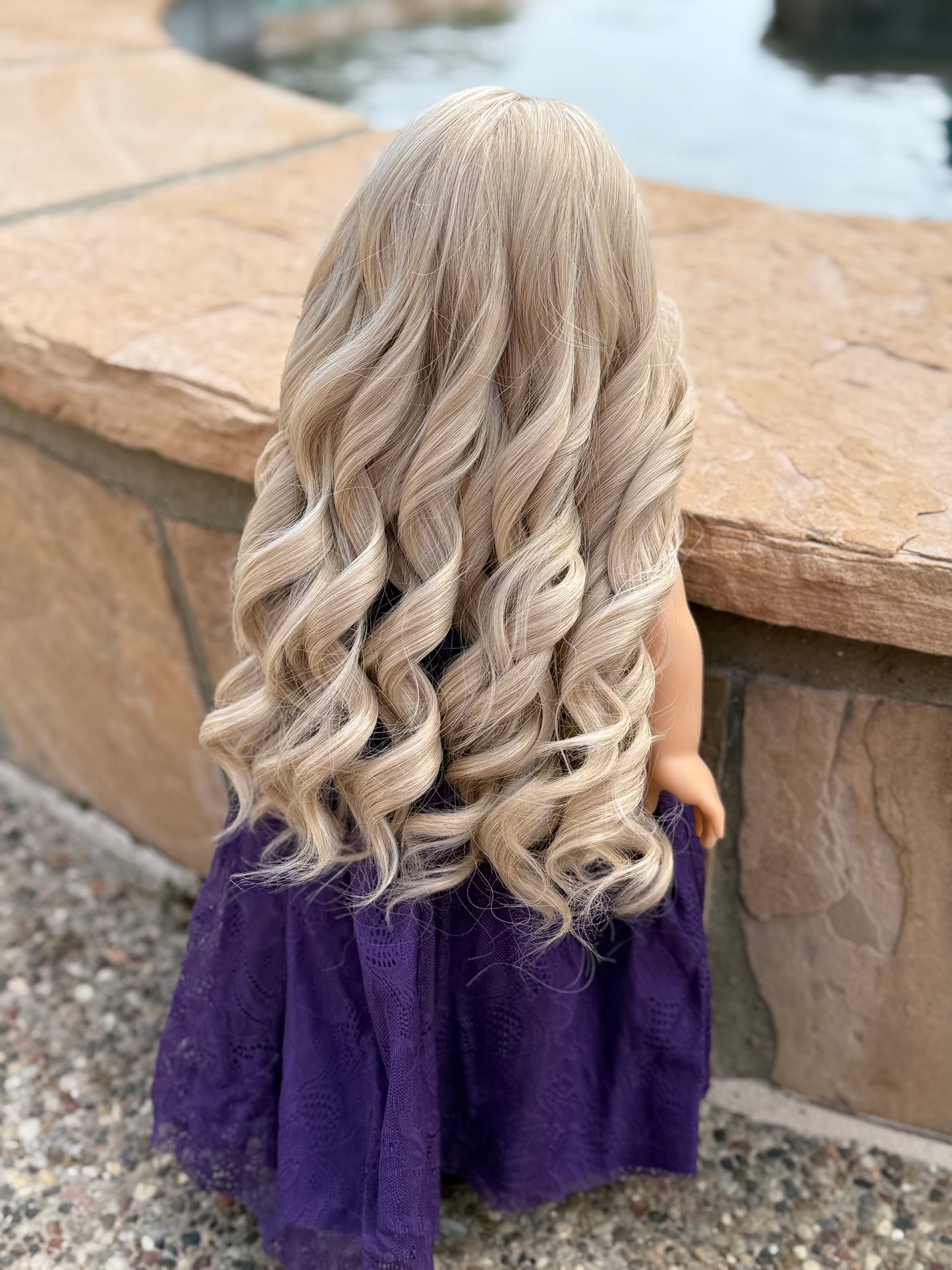 CHIC “Ivory Treasure Curls”