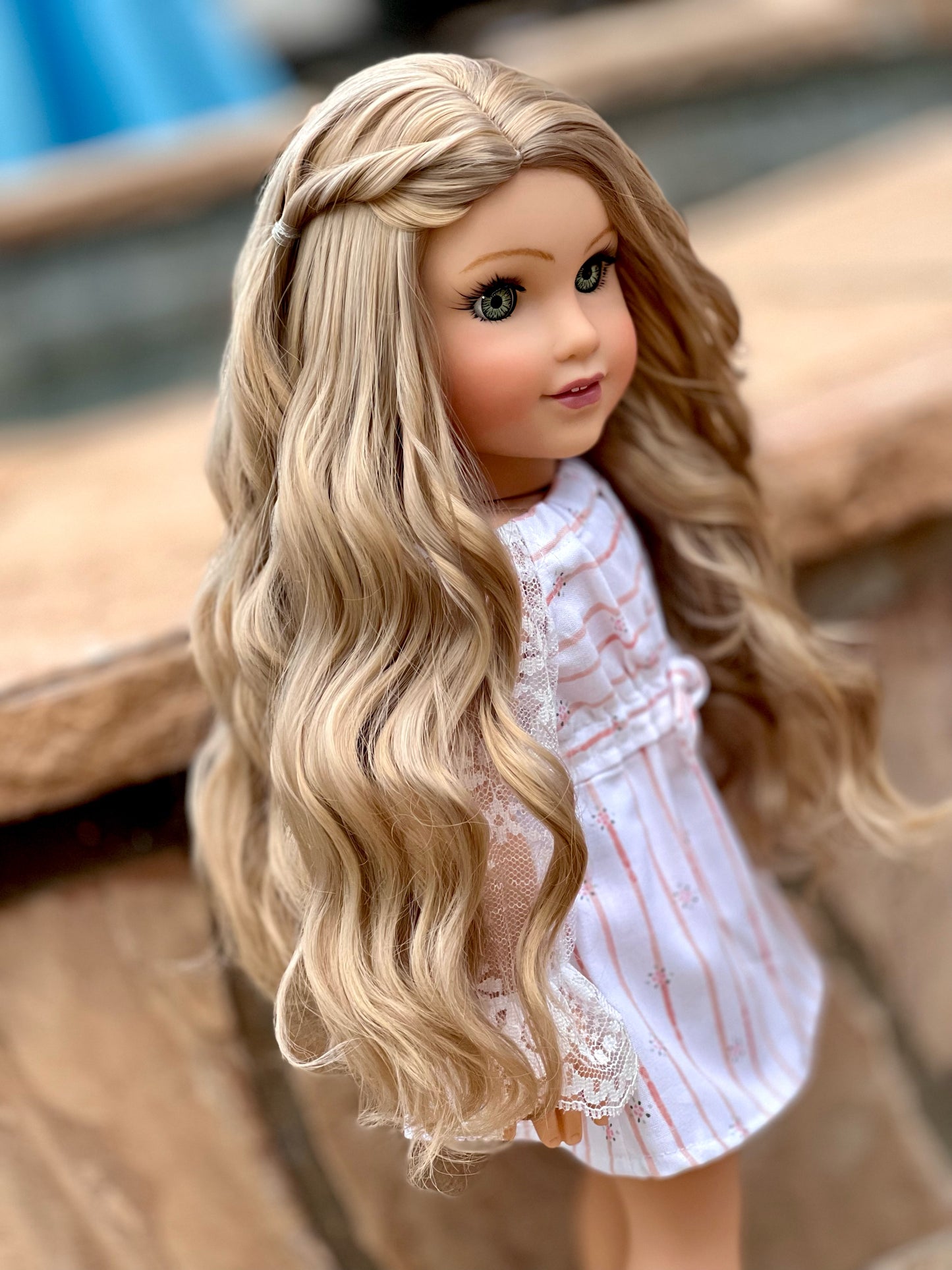 American Girl Doll Wig “Cafe Latte” Long wavy highlights